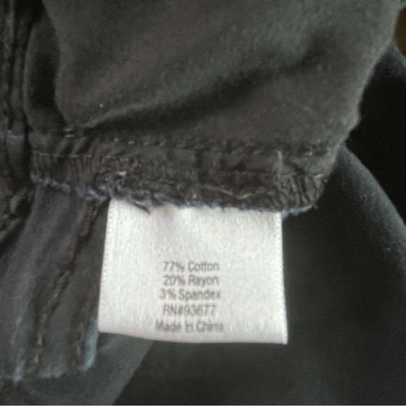 St. John’s Bay Straight Leg High Rise Black Jeans • size 18 - Picture 5 of 5